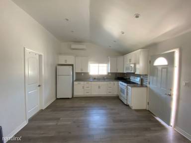 Main picture of 22850 Erwin St