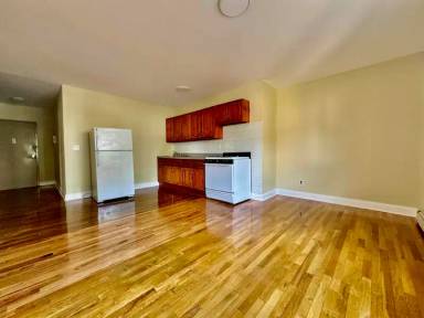 Main picture of 445 S 4th Ave
