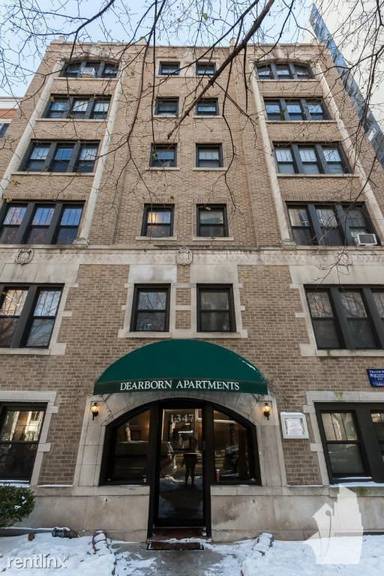 Main picture of 1347 N Dearborn St