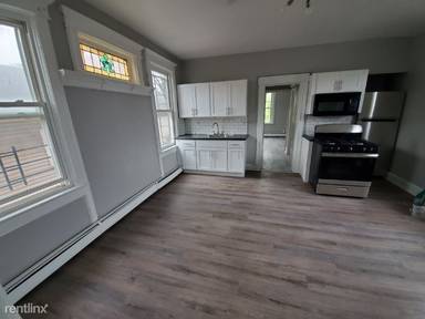 Main picture of 127 Bostwick Ave