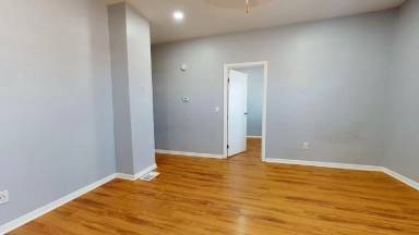 Main picture of 6905 Denison Ave