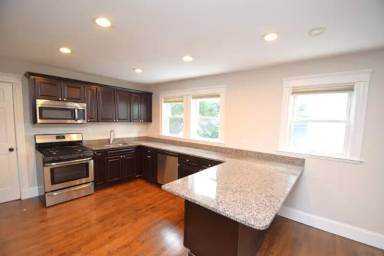 Main picture of 346 Hyde Park Ave