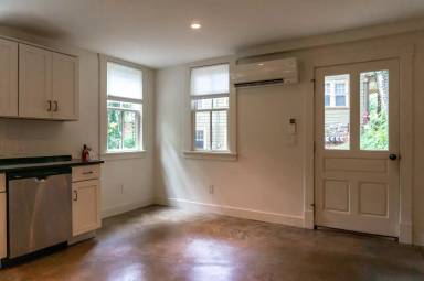 Main picture of 23 Courtland Ave