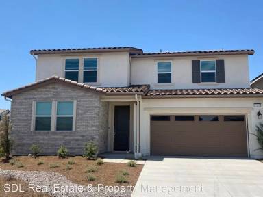 Main picture of 32805 Bullard St