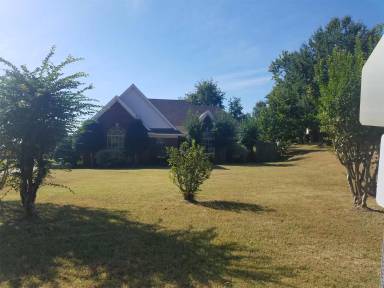 Main picture of 1135 Rasco Rd W