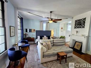 Main picture of 317 N Barcelona St
