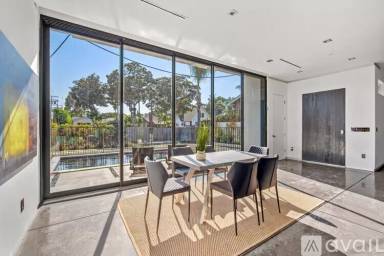 Main picture of 2332 Louella Ave