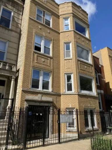 Main picture of 1330 N Artesian Ave