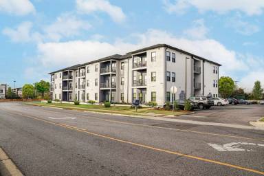 Main picture of 1514 6th Ave E