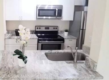 Main picture of Waterford Landing Condo