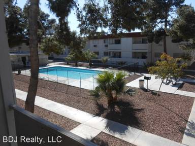 Main picture of King Richard Court Condominiums