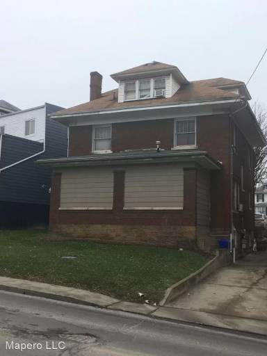 Main picture of 102 Holland Ave