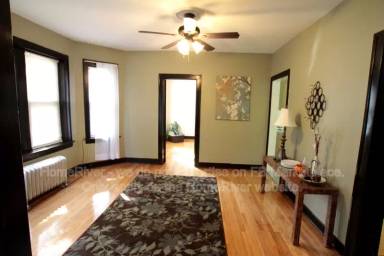 Main picture of 10924 S Vernon Ave