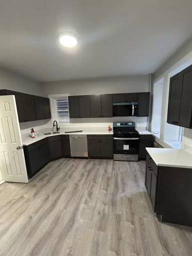 Main picture of 715 N 8th St