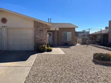 Main picture of 204 Cutlass Dr