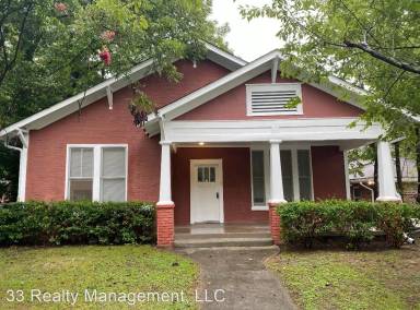 Main picture of 3197 E Point St