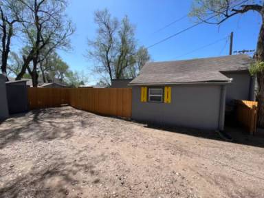 Main picture of 2526 N Weber St