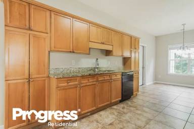 Main picture of 5741 Marchester Cir