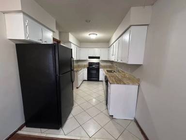 Main picture of 1603 Roanoke St