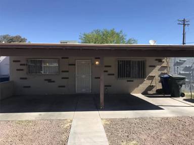 Main picture of 106 W Calle Evelina