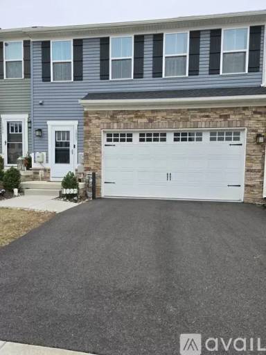 Main picture of 1097 Moscariello Ln