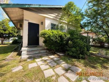 Main picture of 10565 Camarillo St