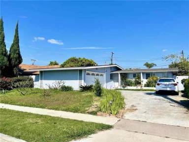 Main picture of 15640 Marie Pl