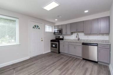 Main picture of 4539 Shamrock Ave