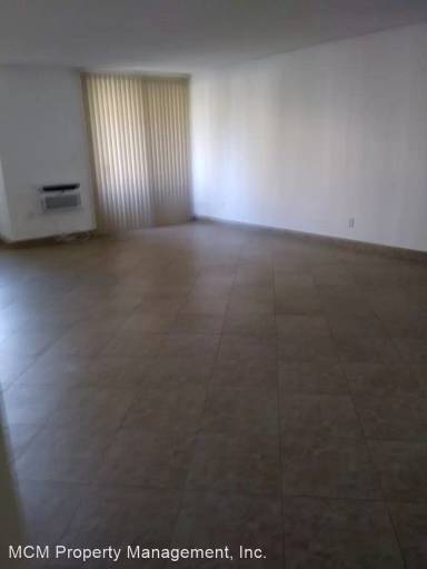 Main picture of 1255 N Kings Rd