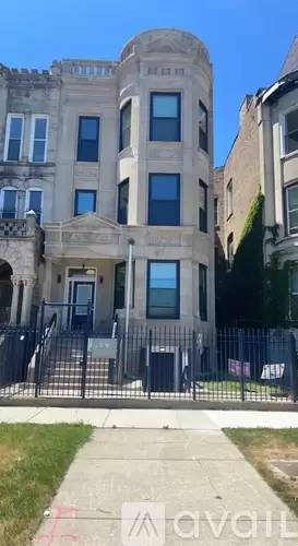 Main picture of 4728 S Prairie Ave