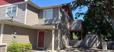 Main picture of 1060 SE Miller Ave