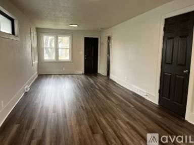 Main picture of 2724 Myrtle St