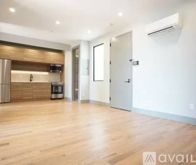 Main picture of 2813 Tilden Ave