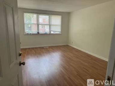Main picture of 8626 Gillespie St