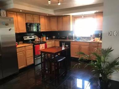 Main picture of 145 Pearl St