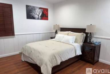 Main picture of 7029 Bellaire Ave