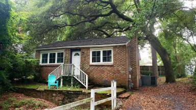 Main picture of 4713 South Blvd