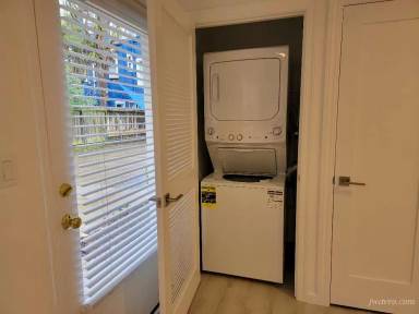 Main picture of 600 Judah St