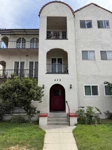 Main picture of 628 E Elk Ave