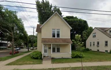 Main picture of 528 20th Ave NE