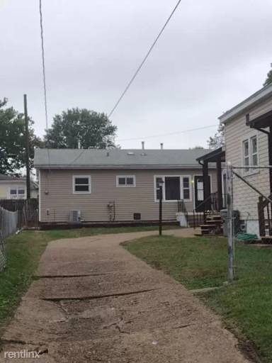 Main picture of 4742 Hannover Ave
