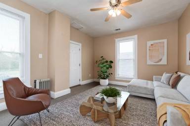 Main picture of 444 N Broadway