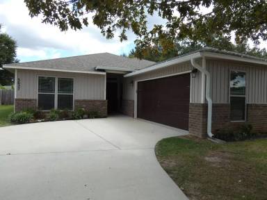 Main picture of 5637 Peach Dr