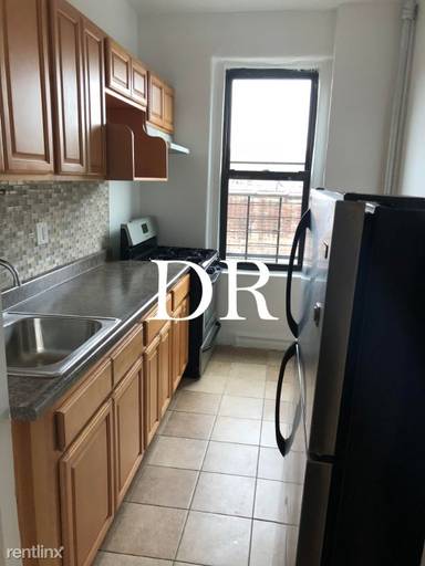 Main picture of 1402 Sterling Pl