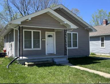 Main picture of 407 N Combs Ave