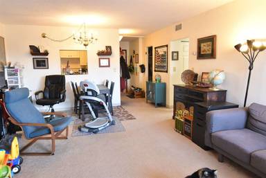 Main picture of 70 Centre St