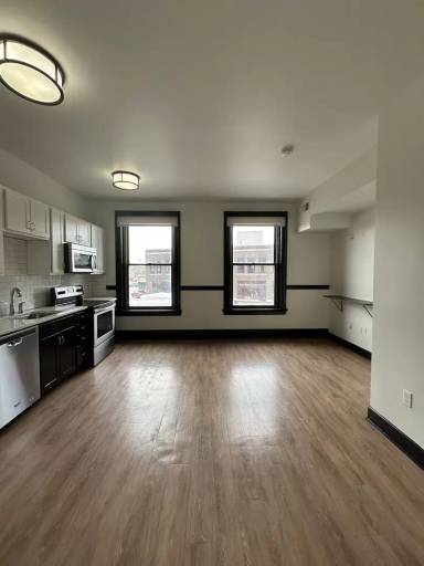 Main picture of 1722 Saint Marys Ave