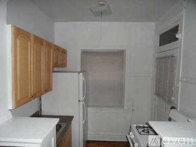 Main picture of 1237 W North Shore Ave