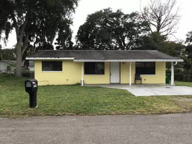 Main picture of 1350 Jarecki Ave