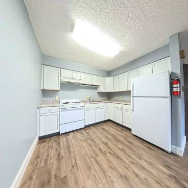 Main picture of 505 Barclay St